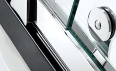 安全、易潔是選購(gòu)淋浴房最重要的兩個(gè)標(biāo)準(zhǔn)